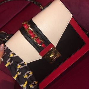 New Aldo Handbag “Glendaa small top handle”